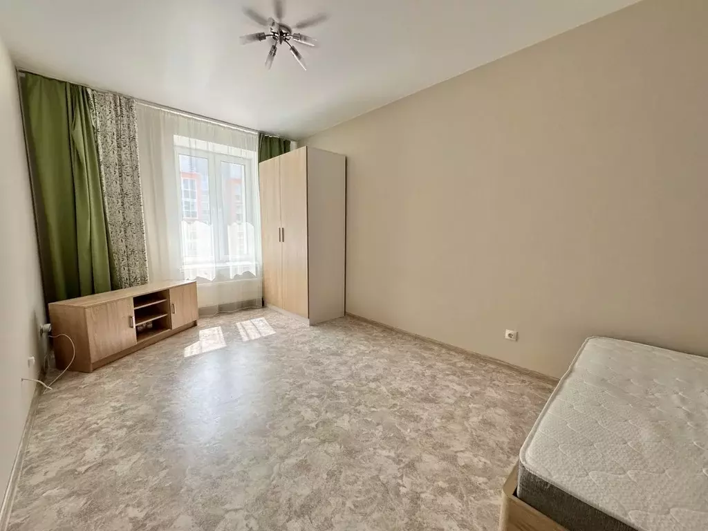 1-к кв. Татарстан, Казань ул. Фикрята Табеева, 1 (36.0 м) - Фото 1