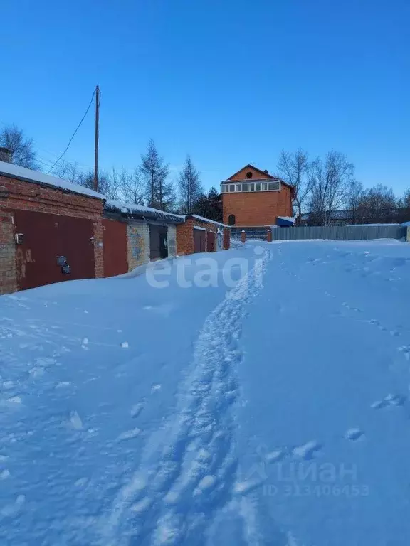 Гараж в Тюменская область, Тобольск Революционная ул., 10В (23 м) - Фото 1