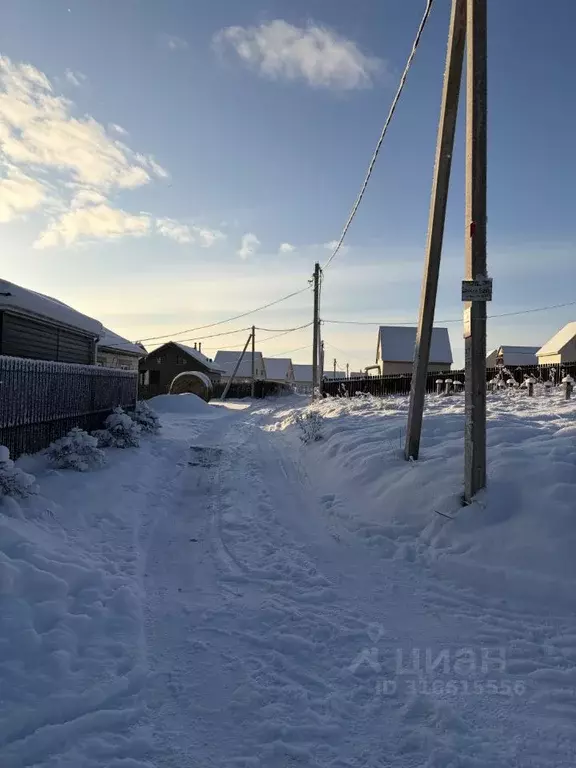 Участок в Ленинградская область, Гатчинский муниципальный округ, д. ... - Фото 1