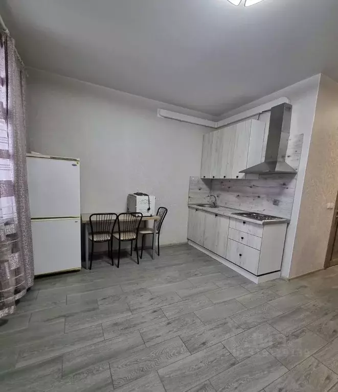1-к кв. Омская область, Омск просп. Комарова, 11/4 (32.0 м) - Фото 1
