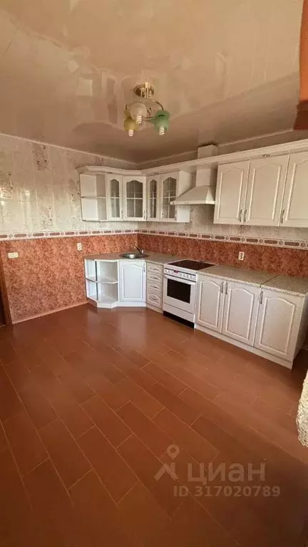 3-к кв. Брянская область, Брянск ул. Ромашина, 32 (98.6 м) - Фото 0