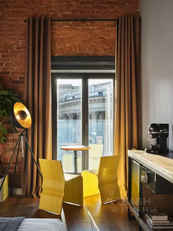 Комната Санкт-Петербург наб. Канала Грибоедова, 18-20 (28.0 м) - Фото 2