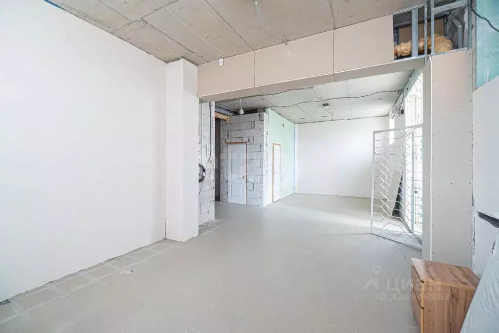 Торговая площадь в Севастополь ул. Александра Маринеско, 1Ак3 (108 м) - Фото 1