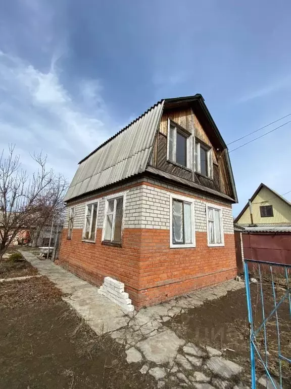 Дом в Саратовская область, Энгельсский район, Красноярское ... - Фото 1