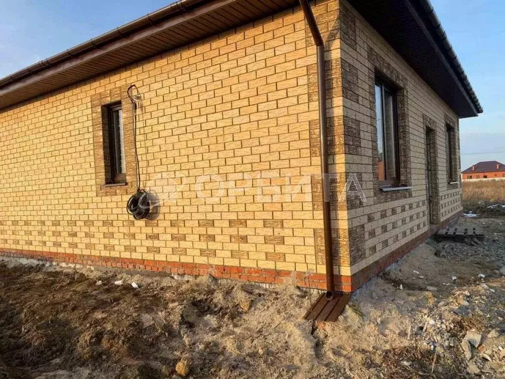 Дом в Тюменская область, Тюмень проезд Черноморский (82 м) - Фото 1