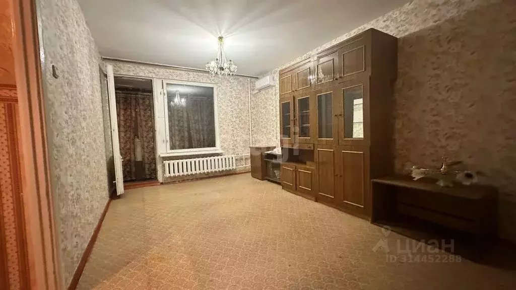 2-к кв. Самарская область, Тольятти Ленинский просп., 27 (46.5 м) - Фото 0