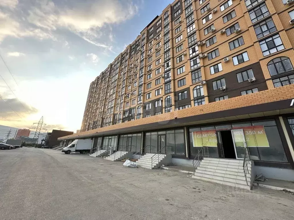 Торговая площадь в Дагестан, Махачкала ул. Хивская, 6 (100 м) - Фото 1