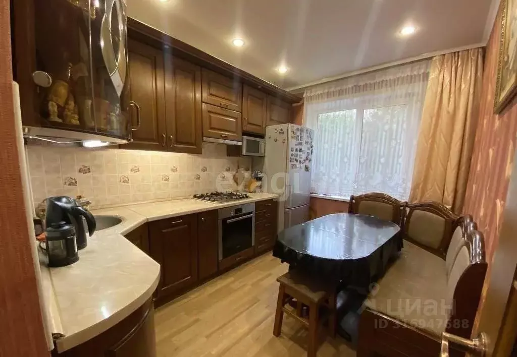 4-к кв. Белгородская область, Белгород ул. Шаландина, 13 (75.2 м) - Фото 0