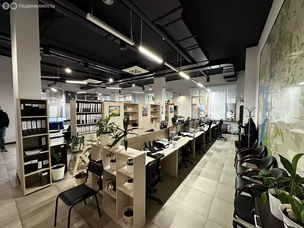 Торговая площадь (271.7 м) - Фото 1