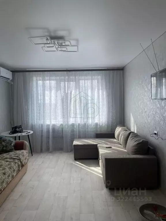 2-к кв. Белгородская область, Старый Оскол Конева мкр, 1 (55.0 м) - Фото 0