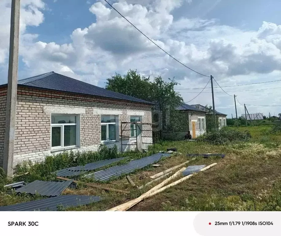 Помещение свободного назначения в Курганская область, с. Альменево ул. ... - Фото 2