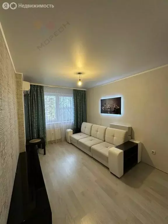 1-комнатная квартира: посёлок Берёзовый, улица имени А.Н. Лодыгина, 1 ... - Фото 1