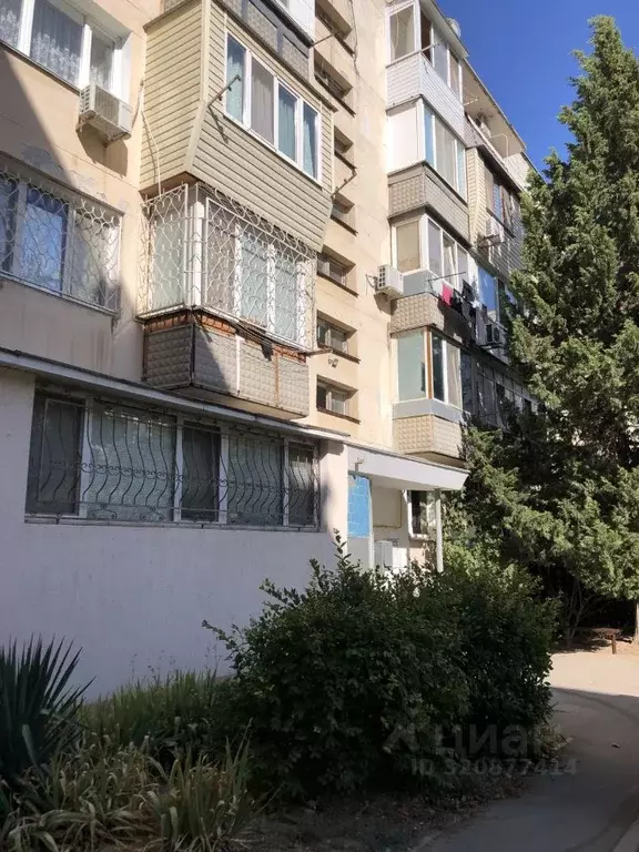 2-к кв. Севастополь ул. Адмирала Фадеева, 19 (54.8 м) - Фото 0