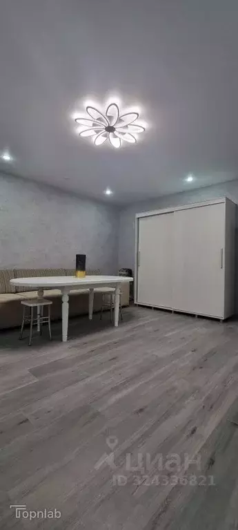 3-к кв. Астраханская область, Астрахань ул. Валерии Барсовой, 16 ... - Фото 2