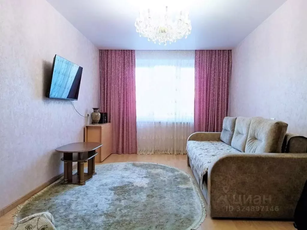 3-к кв. Челябинская область, Челябинск ул. Братьев Кашириных, 108А ... - Фото 1