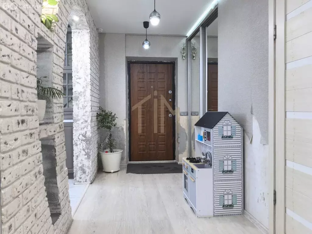 2-комнатная квартира: Омск, бульвар М.М. Кузьмина, 23 (58.6 м) - Фото 1