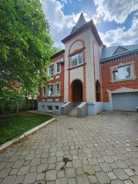 Коттедж в Саратовская область, с. Усть-Курдюм ул. Крайняя, 27 (505 м) - Фото 1