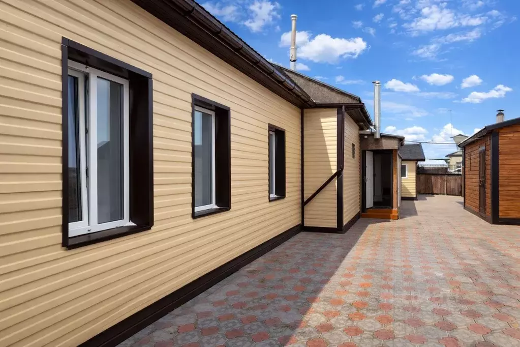 Дом в Омская область, Омск ул. 18-я Линия, 159 (98 м) - Фото 1