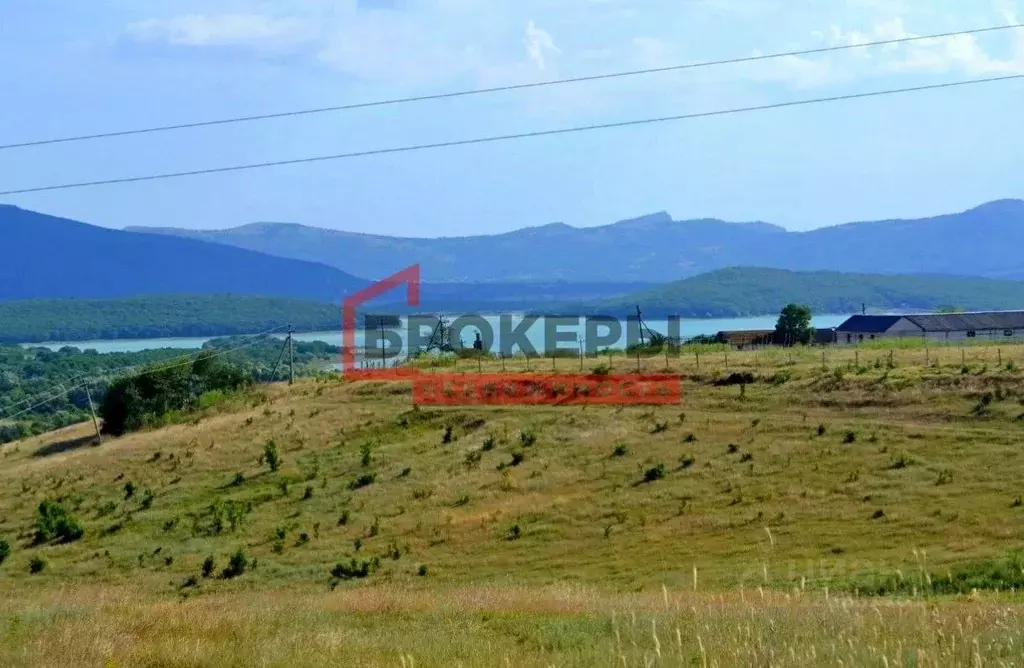 Участок в Севастополь с. Россошанка, ул. Байдарская, 26 (10.0 сот.) - Фото 1