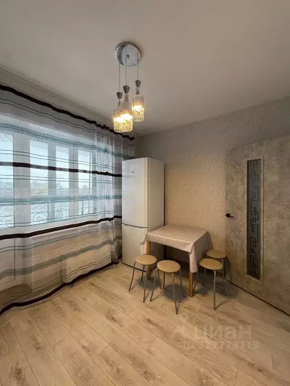 1-к кв. Омская область, Омск Заозерный мкр, ул. Сергея Тюленина, 4 ... - Фото 2