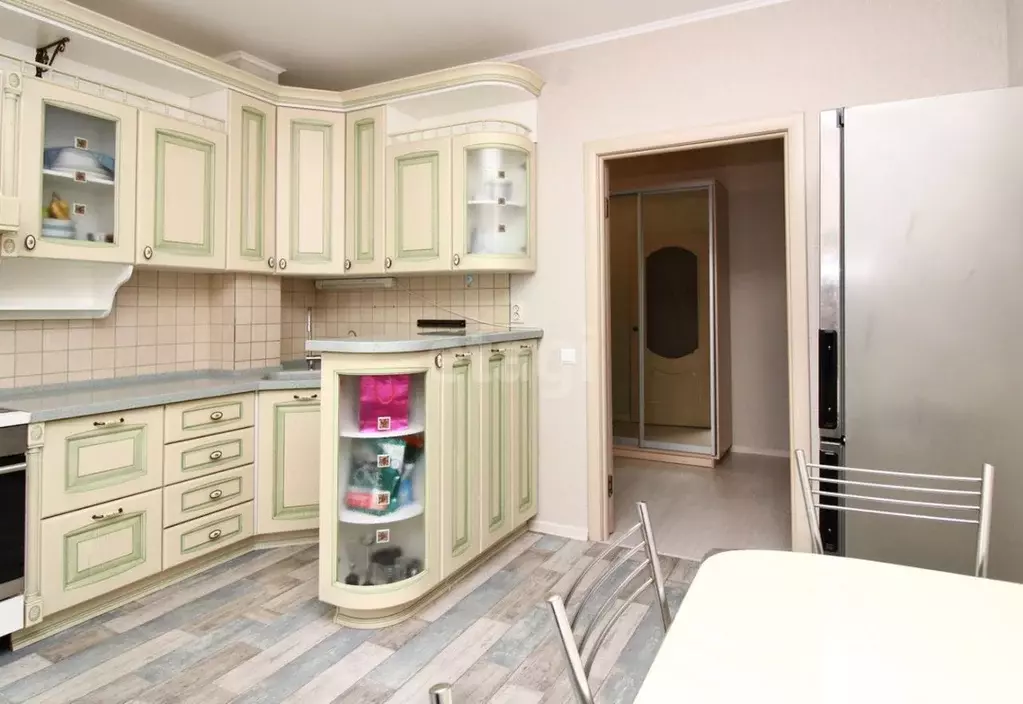 3-к кв. Тюменская область, Тюмень ул. Котельщиков, 17к2 (90.2 м) - Фото 1