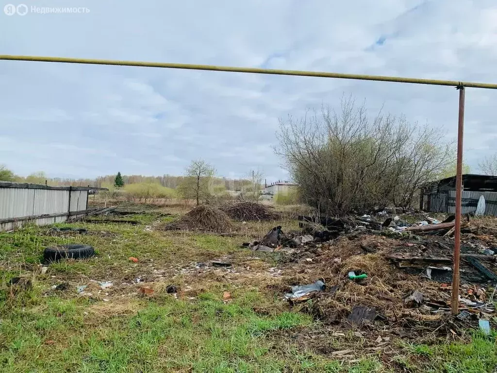 Участок в Далматово, Октябрьская улица (9.3 м) - Фото 0