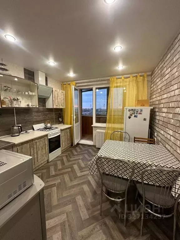 2-к кв. Вологодская область, Череповец Олимпийская ул., 57Б (57.4 м) - Фото 1