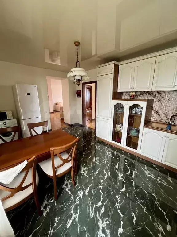 2-к. квартира, 90 м, 7/12 эт. - Фото 1