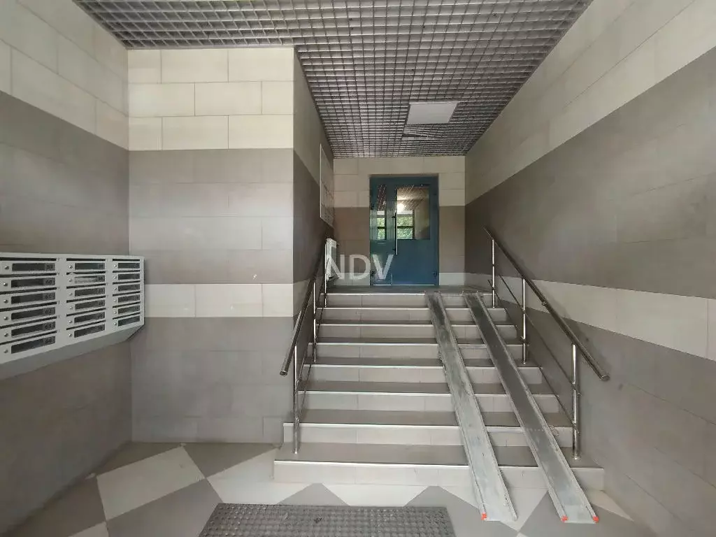 Продается 3-комнатная квартира - Фото 2