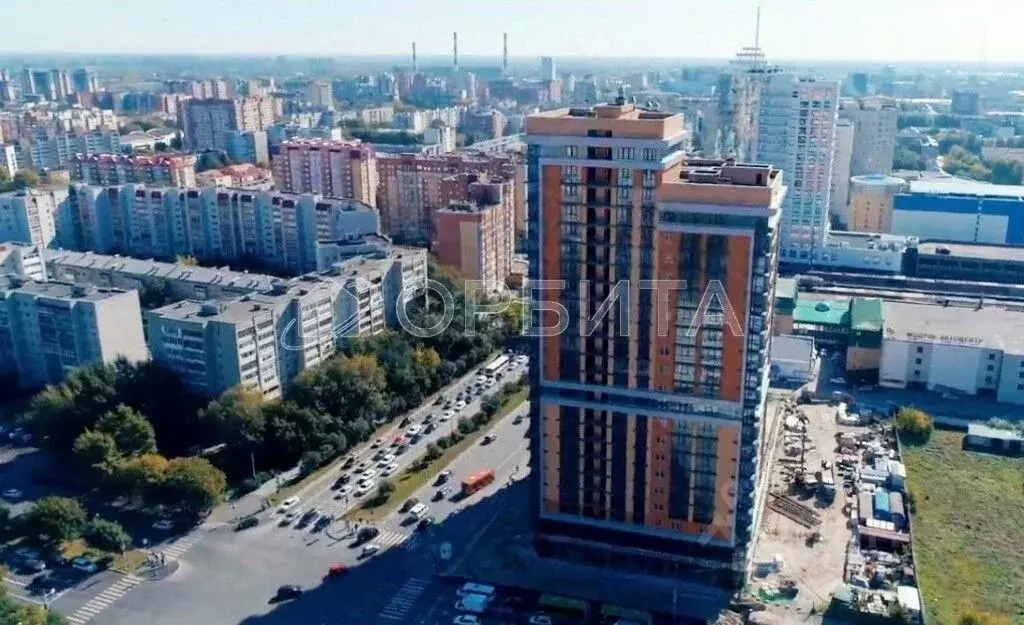 2-к кв. Тюменская область, Тюмень ул. 50 лет Октября, 4 (73.2 м) - Фото 0