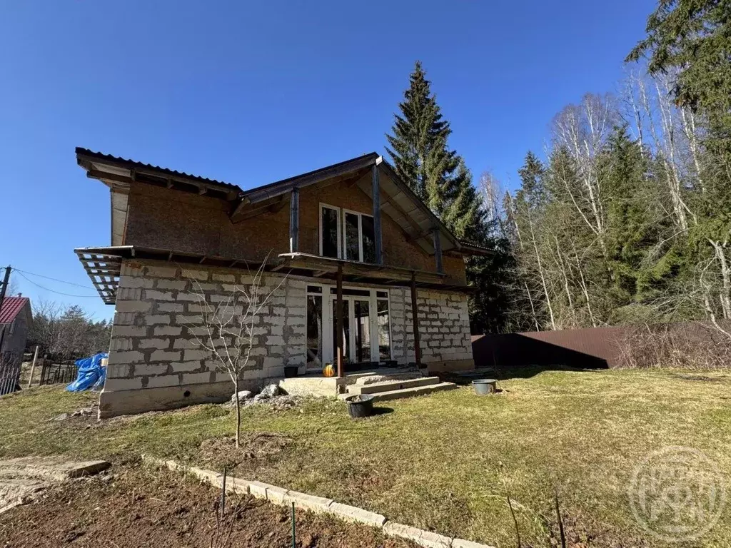 Дом в Ленинградская область, Лужский район, Толмачевское городское ... - Фото 2