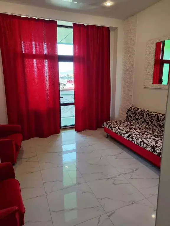 2-к кв. Краснодарский край, Сочи Адлер жилрайон, ул. Белорусская (55.0 ... - Фото 0