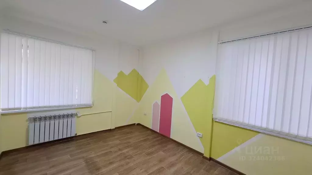 Помещение свободного назначения в Крым, Симферополь ул. Киевская, 16 ... - Фото 2