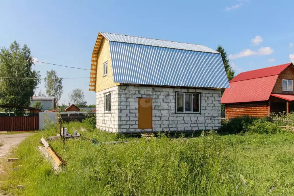 Дом в Тюменская область, Тюмень Родничок садовое общество, ул. ... - Фото 1