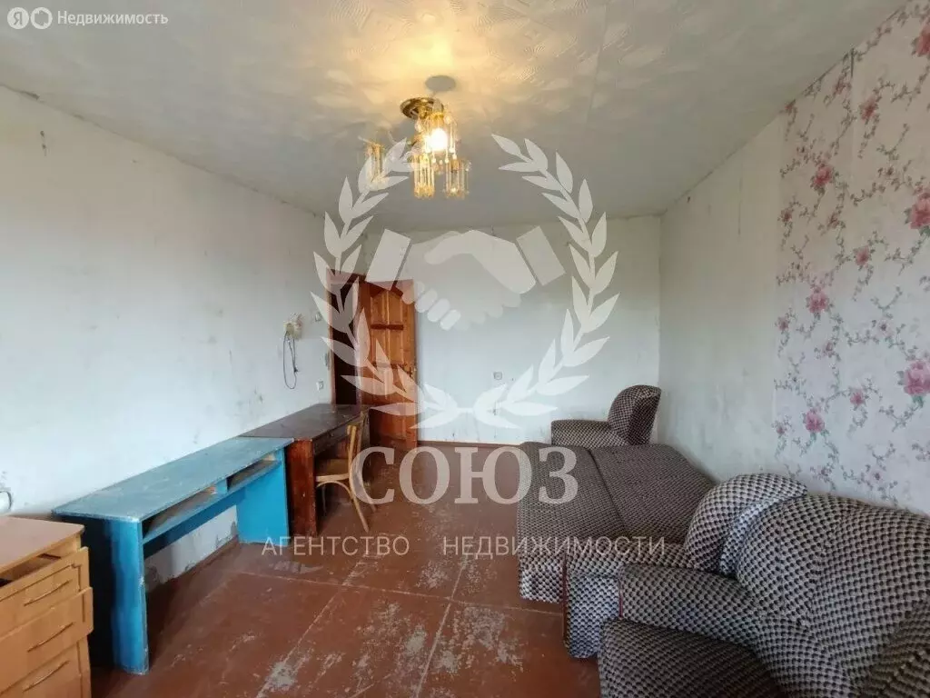 4-комнатная квартира: посёлок городского типа Думиничи, Молодёжная ... - Фото 0