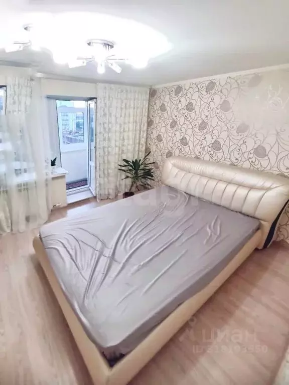 2-к кв. Мордовия, Саранск Республиканская ул., 34 (75.0 м) - Фото 0