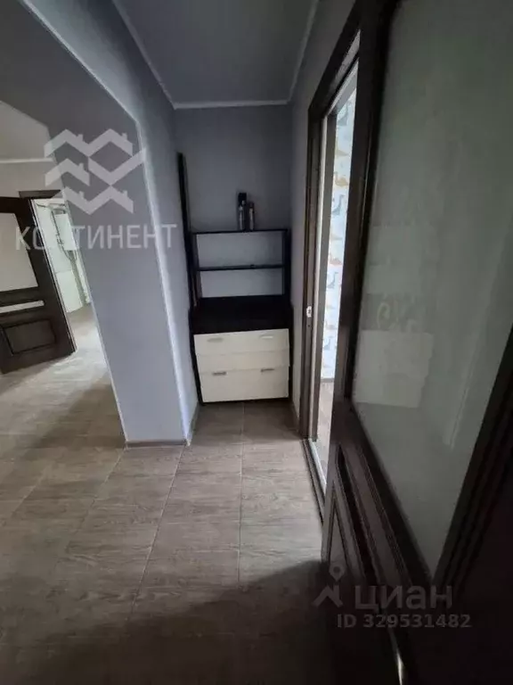 4-к кв. Крым, Сакский район, с. Ромашкино ул. Интернациональная (88.0 ... - Фото 1