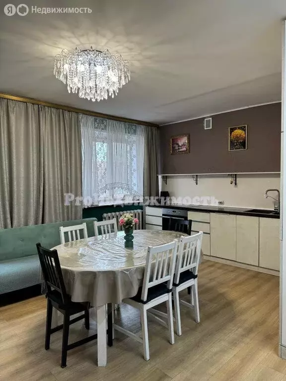 5-комнатная квартира: Кызыл, улица Калинина, 26 (81 м) - Фото 0