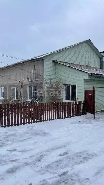 Дом в Курская область, Курский район, Нижнемедведицкий сельсовет, д. ... - Фото 0