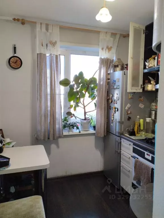 3-к кв. Коми, Сыктывкар ул. Чкалова, 25 (61.3 м) - Фото 1