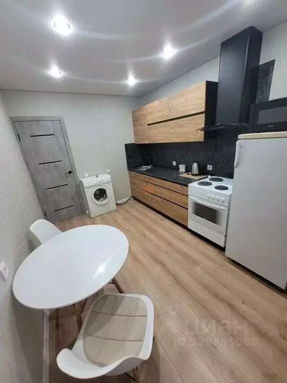 1-к кв. Кировская область, Киров ул. Мостовицкая, 6/3 (35.0 м) - Фото 2