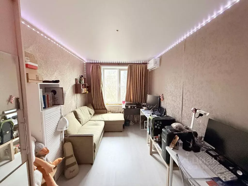 Квартира, 3 комнаты, 58.4 м - Фото 1