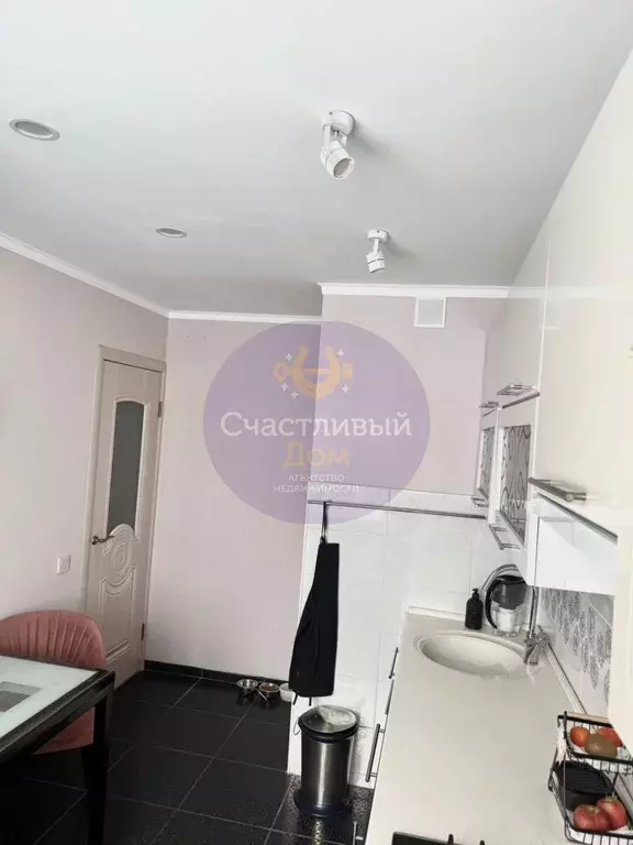 Квартира, 3 комнаты, 63.9 м - Фото 1