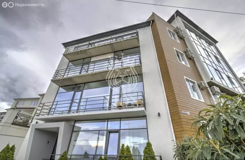 Квартира-студия: Алушта, улица Сергеева-Ценского, 3Б (20 м) - Фото 1