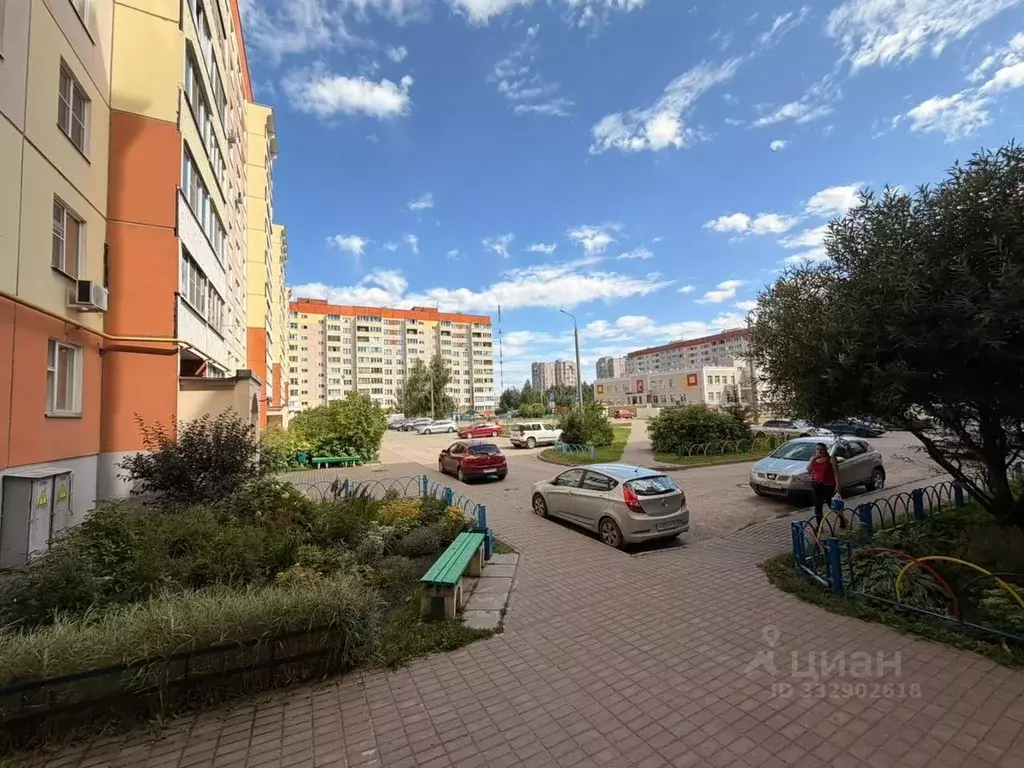 2-к кв. Псковская область, Псков Коммунальная ул., 70 (55.0 м) - Фото 2