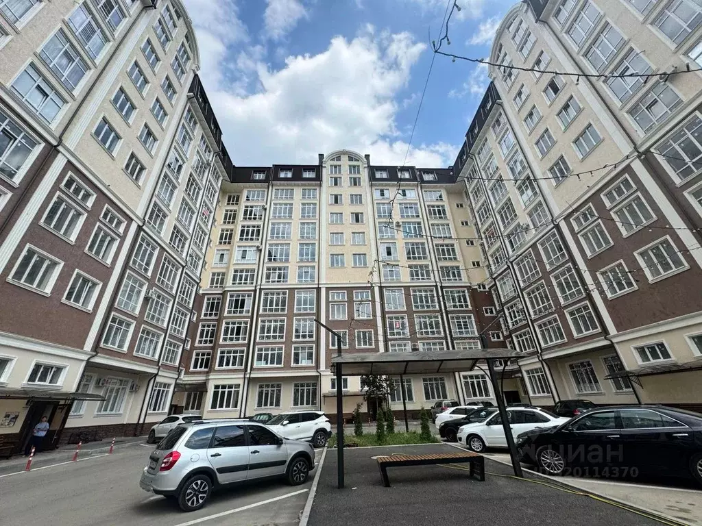 2-к кв. Кабардино-Балкария, Нальчик ул. Тлостанова, 28 (75.0 м) - Фото 0