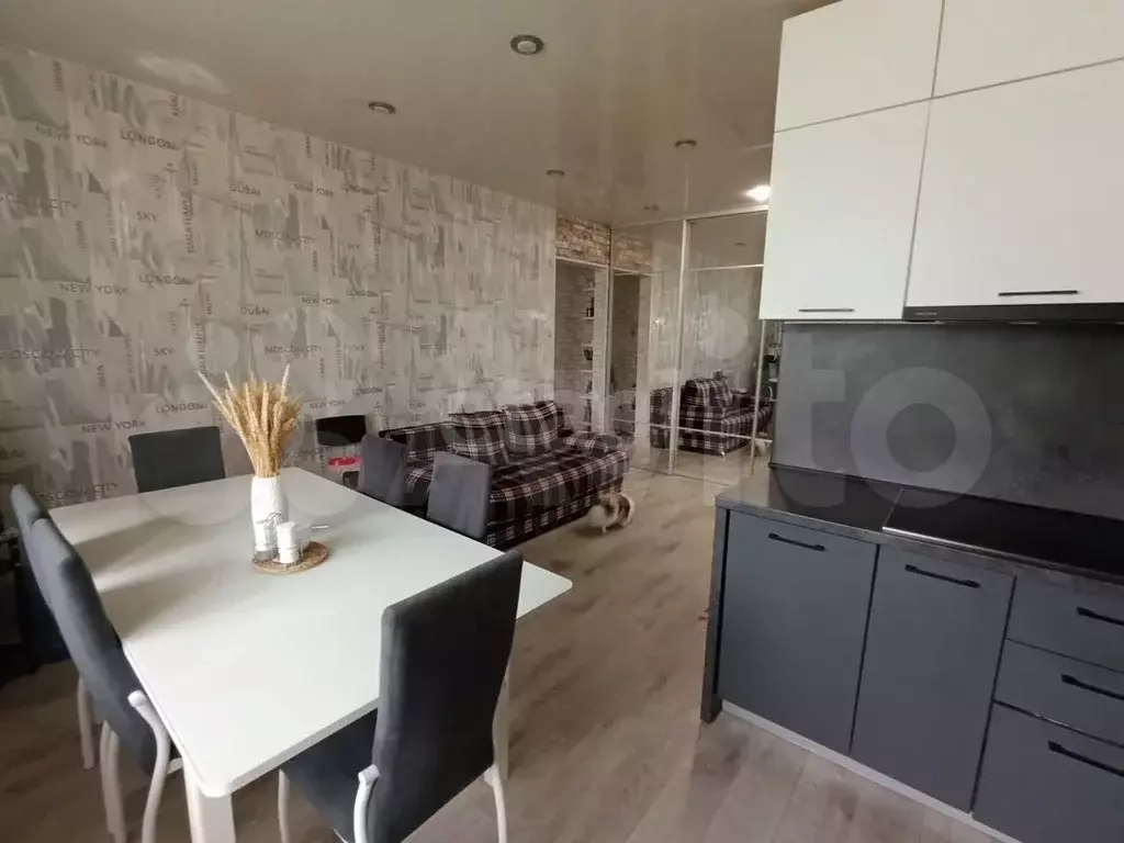 2-к. квартира, 65 м, 3/10 эт. - Фото 0