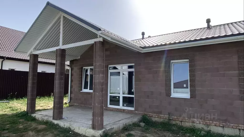 Дом в Саратовская область, Энгельс Волжский просп. (106 м) - Фото 1