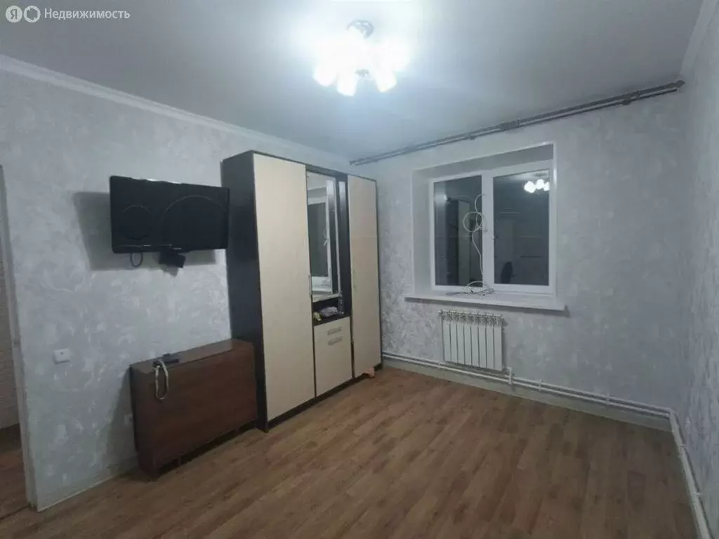 1-комнатная квартира: Губкин, улица Калинина, 10 (34.2 м) - Фото 0