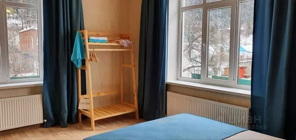 2-к кв. Карачаево-Черкесия, Теберда Карачаевский городской округ, ул. ... - Фото 1